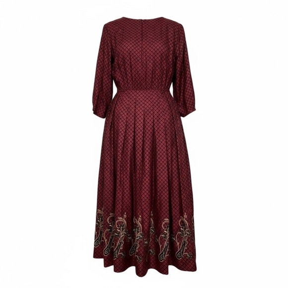 Eleanor Colton Dresses & Skirts - Vintage Eleanor Colton Women's Wine Silk Dress – Size 14